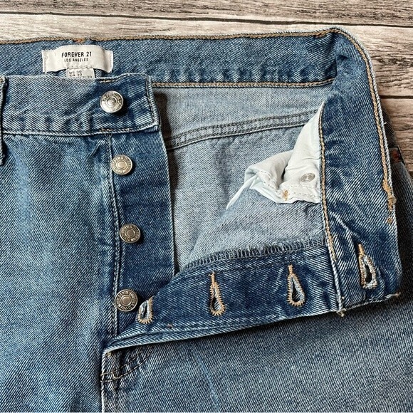 Forever21 Womens Distressed Ripped Straight Tapered Jeans 30 Medium Blue Denim - Picture 6 of 12